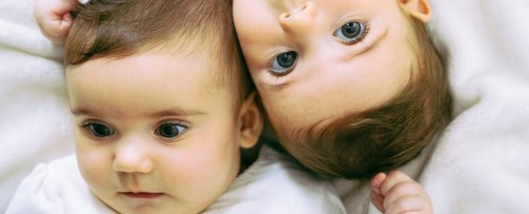 Bébés Jumeaux