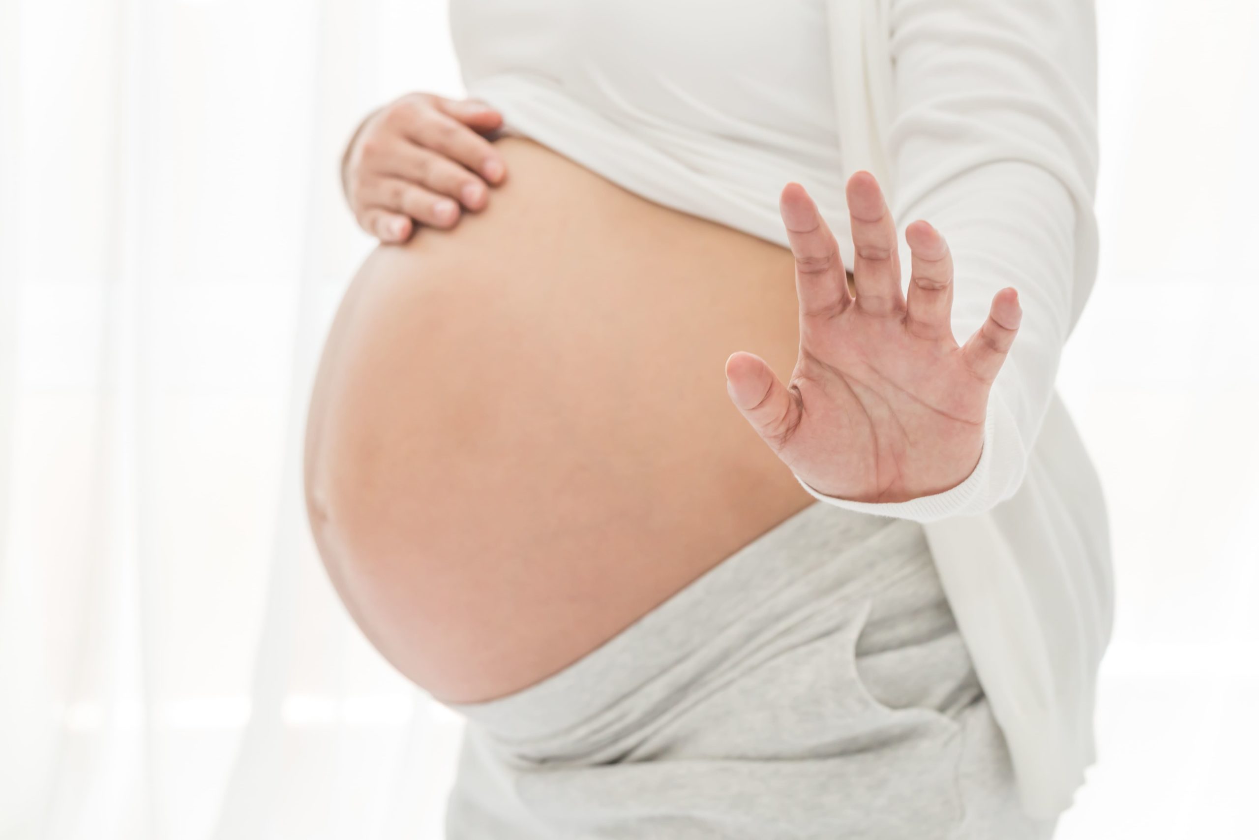 Femme enceinte, l'usage de drogues pendant la grossesse 