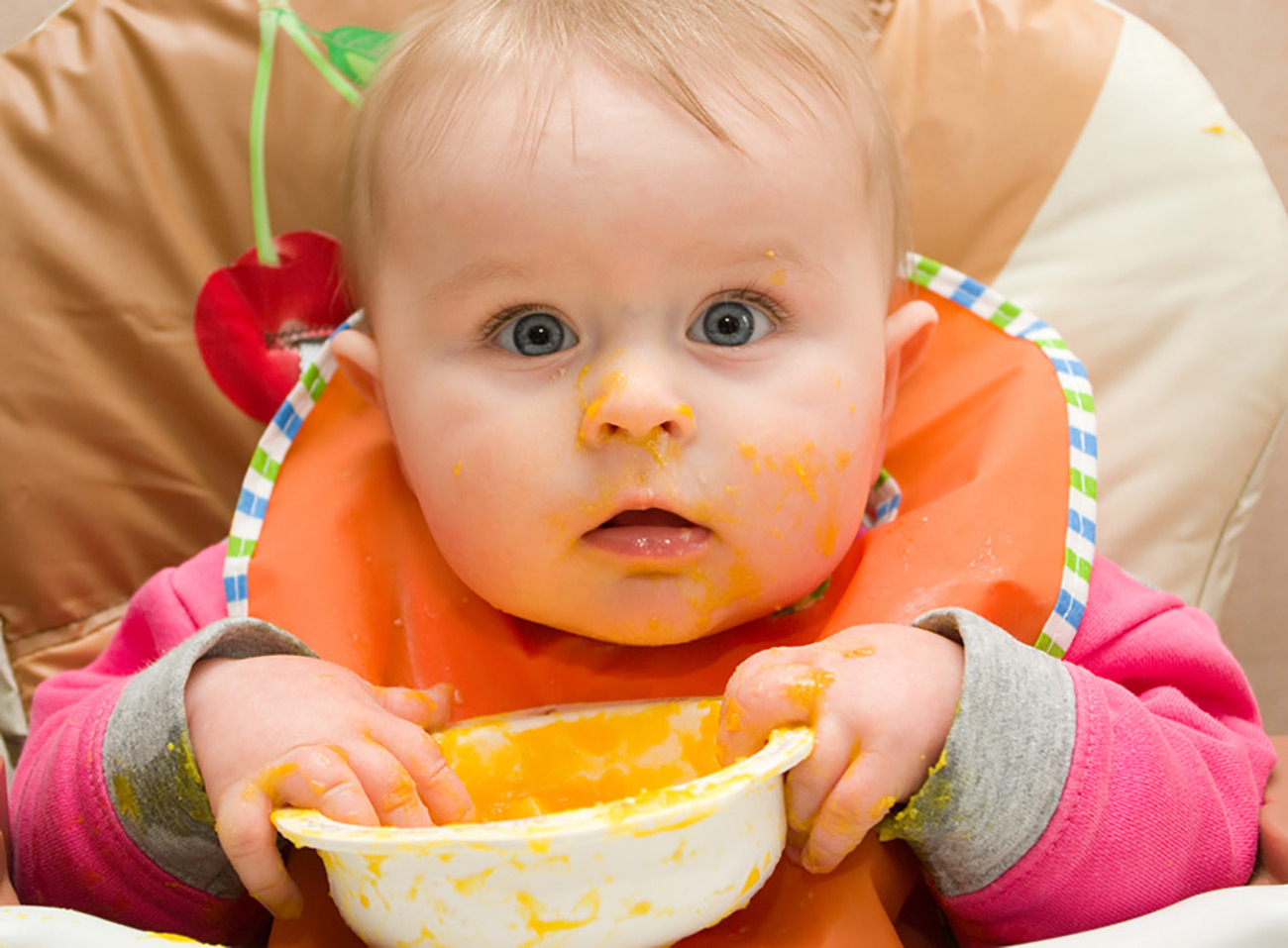 Schéma alimentaire pour un bébé de 6 mois: le premier vrai repas