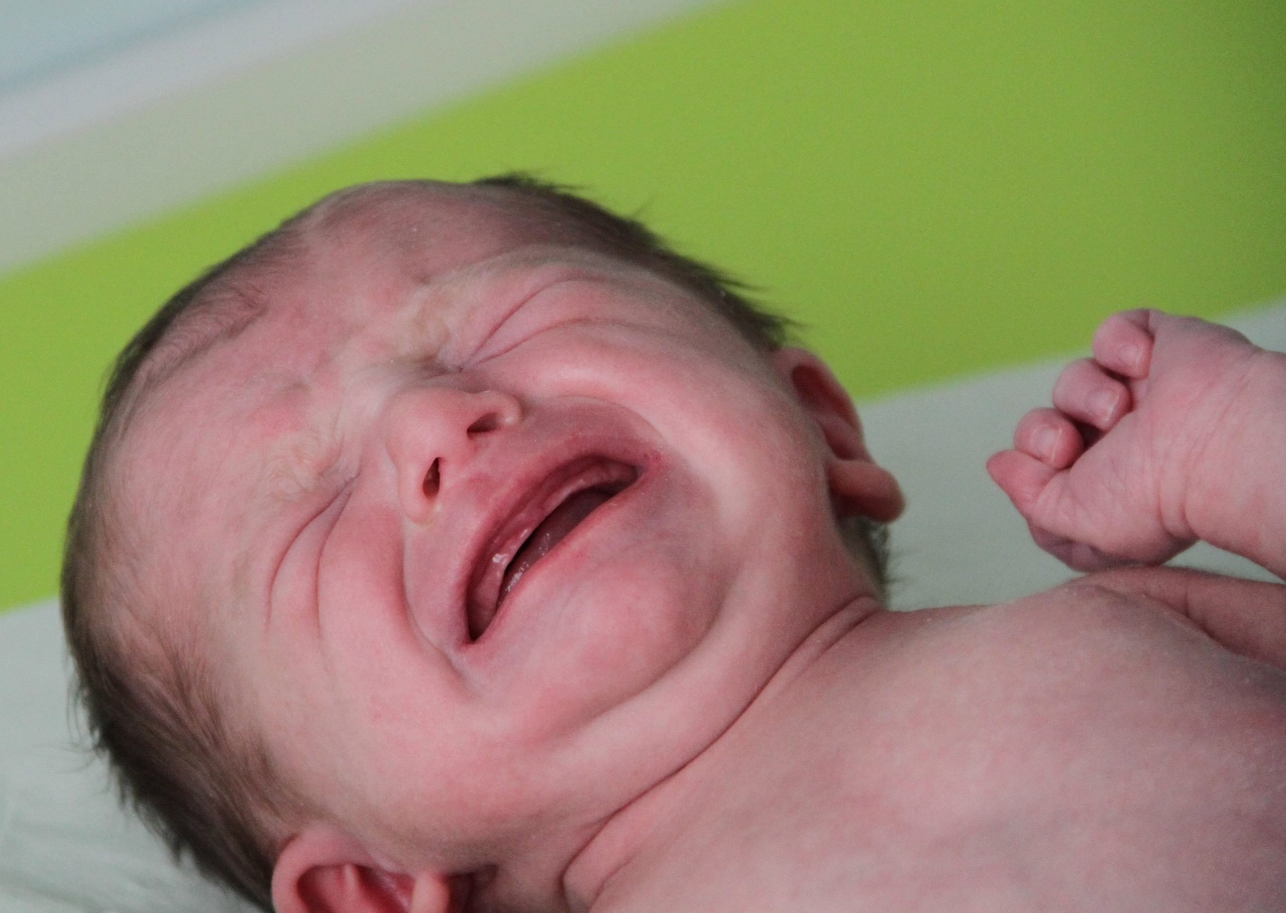 Pleurs de bébé : les comprendre et les calmer - Doctissimo
